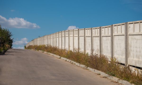 Cost of Cement Fence Installation in Vienna