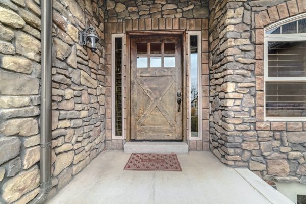 Cost of Cement Porch Construction in Vienna