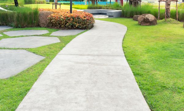 Cost of Concrete Sidewalk Installation in Vienna